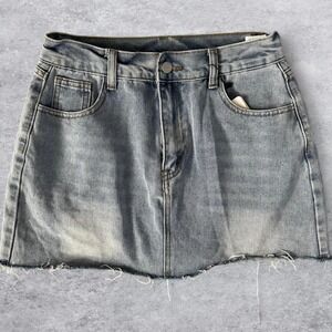 DAZY Women Light Wash Denim Mini Skort Raw Hem Frayed Blue Size Large NEW